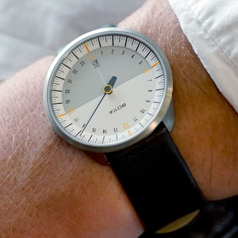 Botta UNO 24 one hand 24-hour Swiss quartz watch with 40mm titanium case #421010