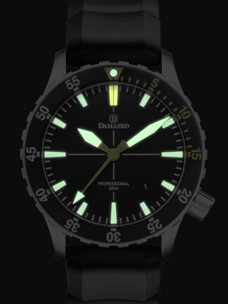 Damasko Swiss ETA Automatic 300 Meter Dive Watch with 43mm Submarine Steel Case #DSub1