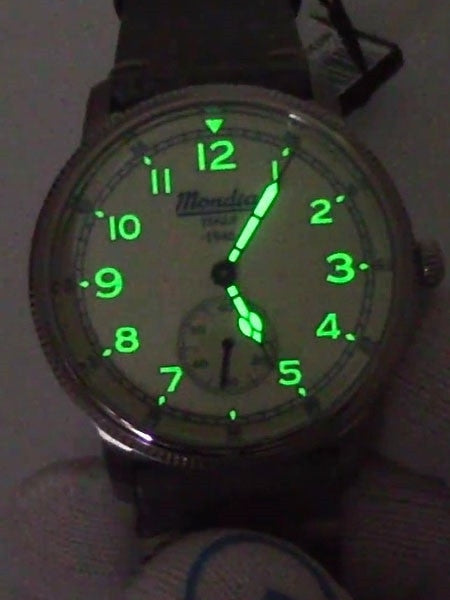 Mondia 1946 Quartz Watch with Coin-Edge Bezel #MI755SS-03BG-CP