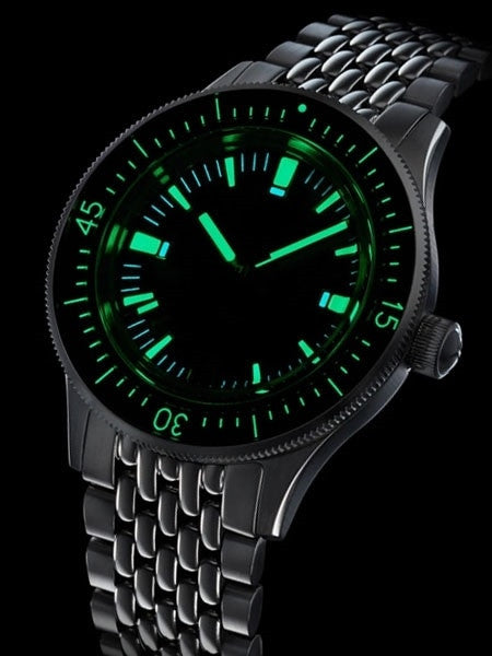 Axios Flagship 40 Defiance 200-Meter Automatic Dive Watch with Box AR Sapphire Crystal #AX-01