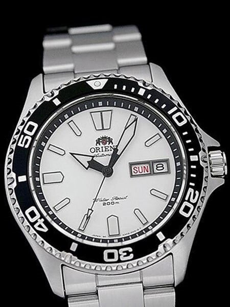 Orient USA II White Dial Automatic Dive Watch with Sapphire Crystal #AA0200CW