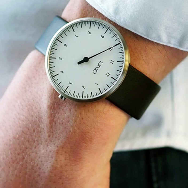 Botta UNO one hand 12-hour Swiss quartz watch with 40mm titanium case #551090