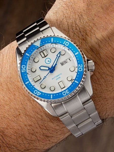 Islander 38mm Automatic Dive Watch with Solid-Link Bracelet, AR Sapphire Crystal, and Luminous Sapphire Bezel Insert #ISL-25