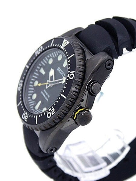 Seiko Kinetic Black Ion-Plated 43mm Dive Watch with Power Reserve #SKA427P2