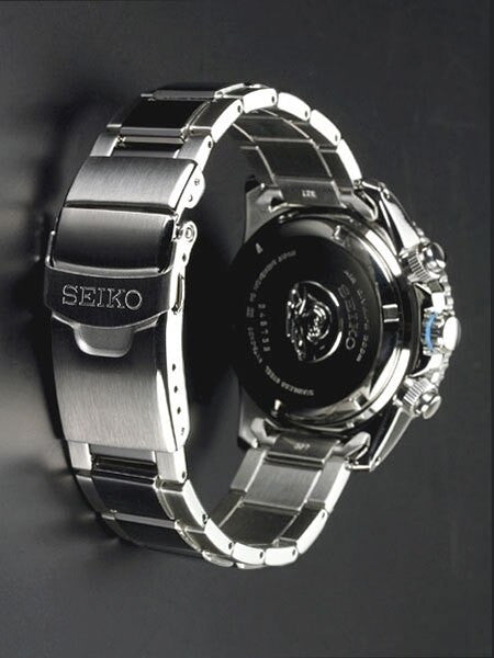 Seiko Solar Quartz Chronograph with Stop-Watch and 24-hour Sub-Dial  #SSC017
