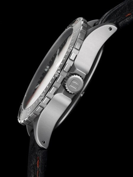 Damasko Swiss ETA Automatic with a Rotating 12-Hour Bezel and Stainless Steel Case #DA44