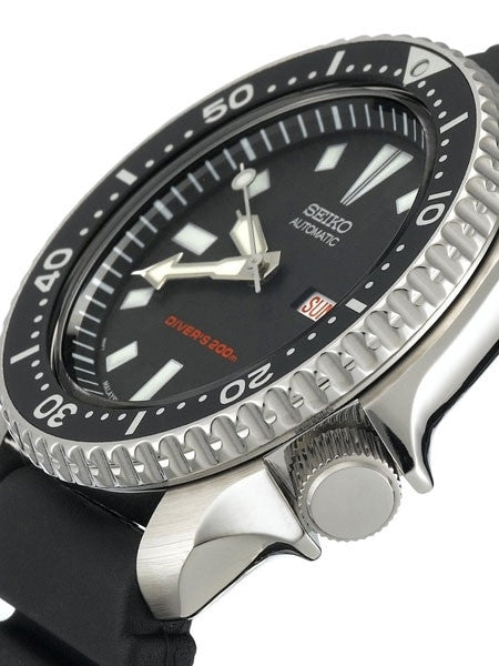 Seiko Black 21-Jewel Automatic Dive Watch with Rubber Strap