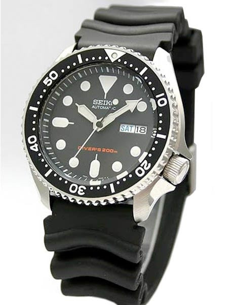 Seiko Automatic Dive Watch with Offset Crown and Rubber Dive Strap #SKX007K1
