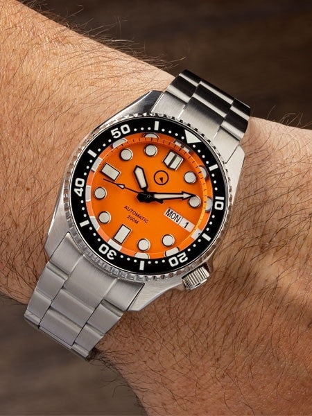 Islander 38mm Automatic Dive Watch with Solid-Link Bracelet, AR Sapphire Crystal, and Luminous Ceramic Bezel Insert #ISL-22