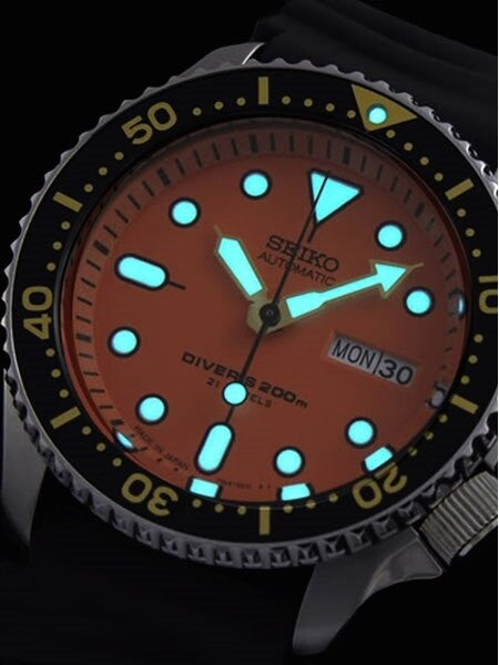 Scratch and Dent - Seiko Automatic Dive Watch with Offset Crown and Rubber Dive Strap #SKX011J1