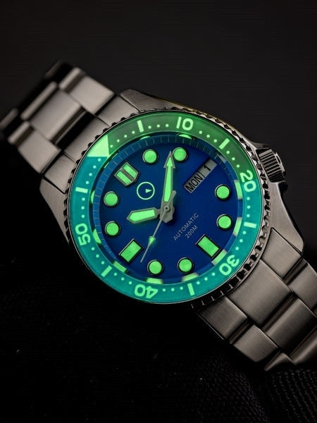 Islander 38mm Automatic Dive Watch with Solid-Link Bracelet, AR Sapphire Crystal, and Luminous Sapphire Bezel Insert #ISL-24