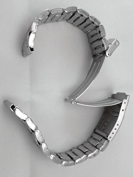 Vollmer Polished and Satin Finished Bracelet with Deployant Clasp #16030H4 (20mm)
