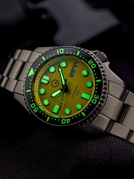 Islander 38mm Automatic Dive Watch with Solid-Link Bracelet, AR Sapphire Crystal, and Luminous Ceramic Bezel Insert #ISL-23