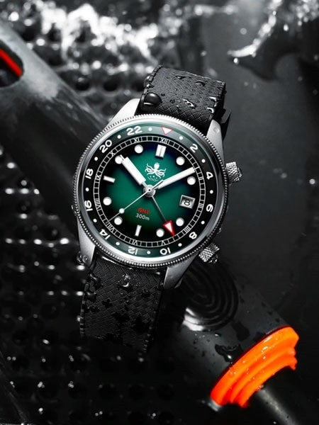 PHOIBOS Eagle Ray 300-Meter Dual-Time GMT Dive Watch with Double Dome AR Sapphire Crystal #PX023A