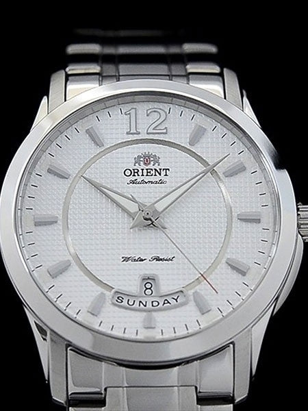 Orient Lexington Day and Date 21-Jewel Automatic Watch on a Bracelet #CEV0M001W