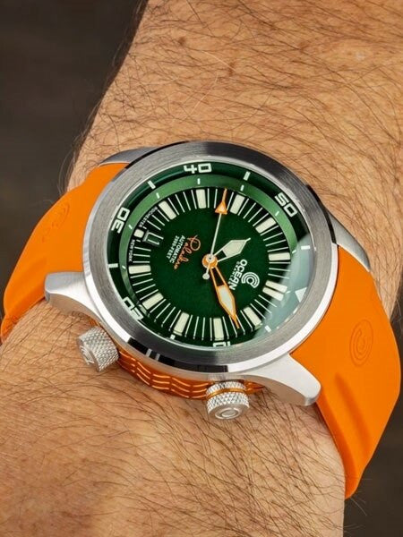 Ocean Crawler 600-Meter Paladino WaveMaker Swiss Automatic Dive Watch with Inner Rotating Bezel #1333
