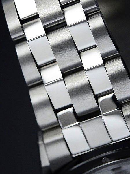 Orient Advancer Automatic Sport Watch with a White Dial and Open Date Window  #ER28004W