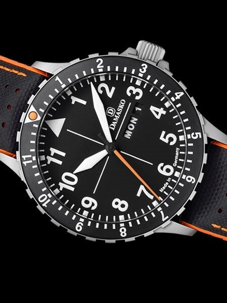 Damasko Swiss ETA Automatic with a Rotating 12-Hour Bezel and Stainless Steel Case #DA42