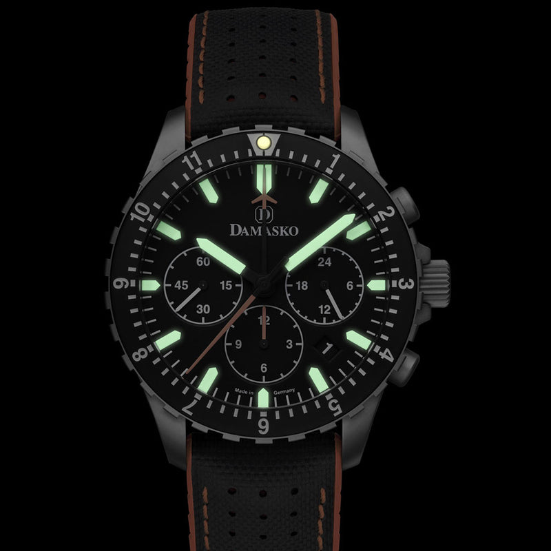 Damasko 42mm Chronograph with a Stopwatch and a 12-hour Totalizer #DC86