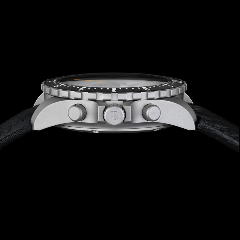 Damasko 42mm Chronograph with a Stopwatch and a 12-hour Totalizer #DC86
