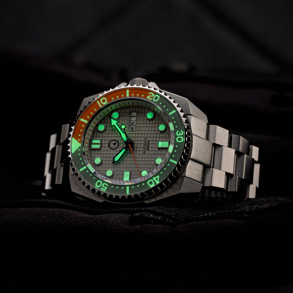 Islander Automatic Dive Watch with AR double-dome sapphire crystal