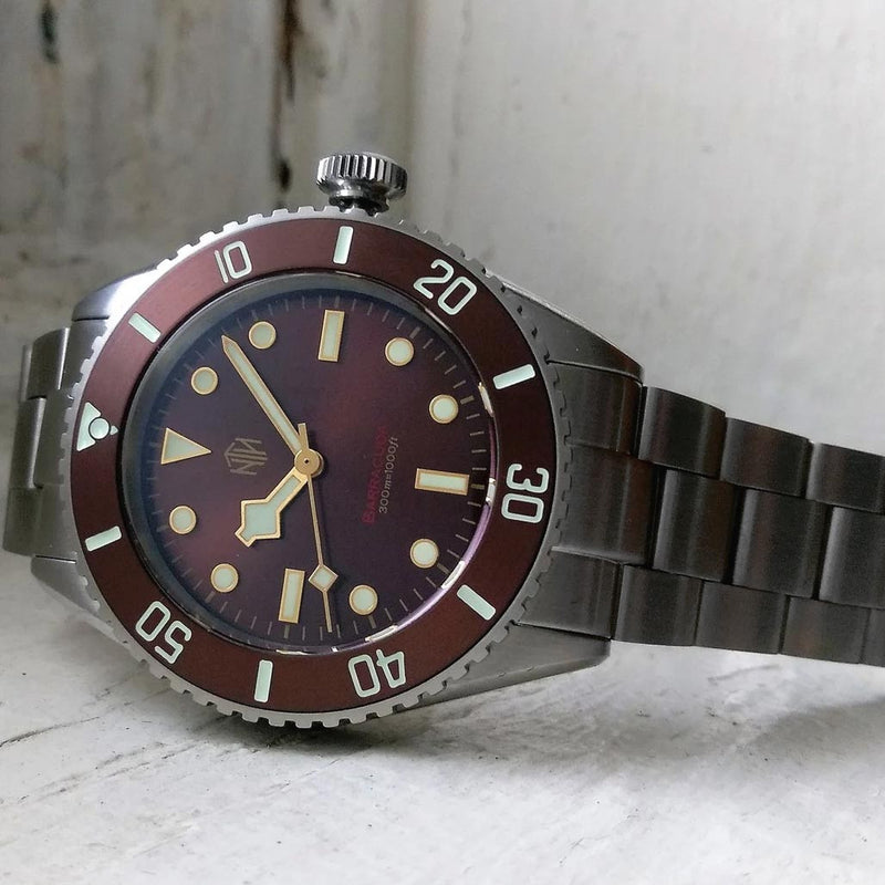 NTH Barracuda 300-Meter Hi-Beat Automatic Dive Watch with an AR Sapphire Crystal #WW-NTH-BANN