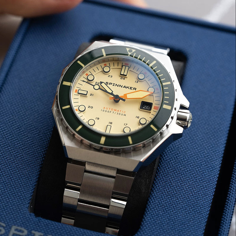 Spinnaker Dumas Automatic 300 Meter Dive Watch with Stainless Steel Bracelet #SP-5081-CC