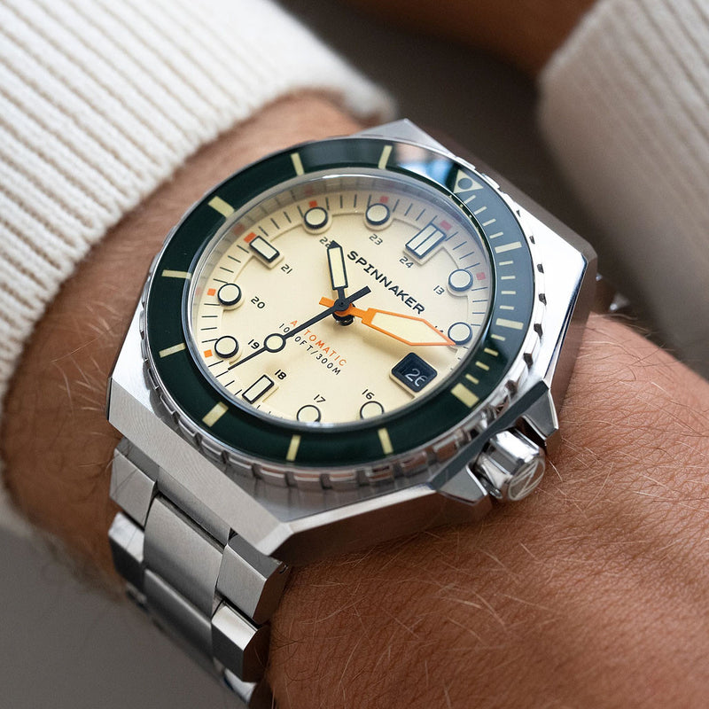 Spinnaker Dumas Automatic 300 Meter Dive Watch with Stainless Steel Bracelet #SP-5081-CC